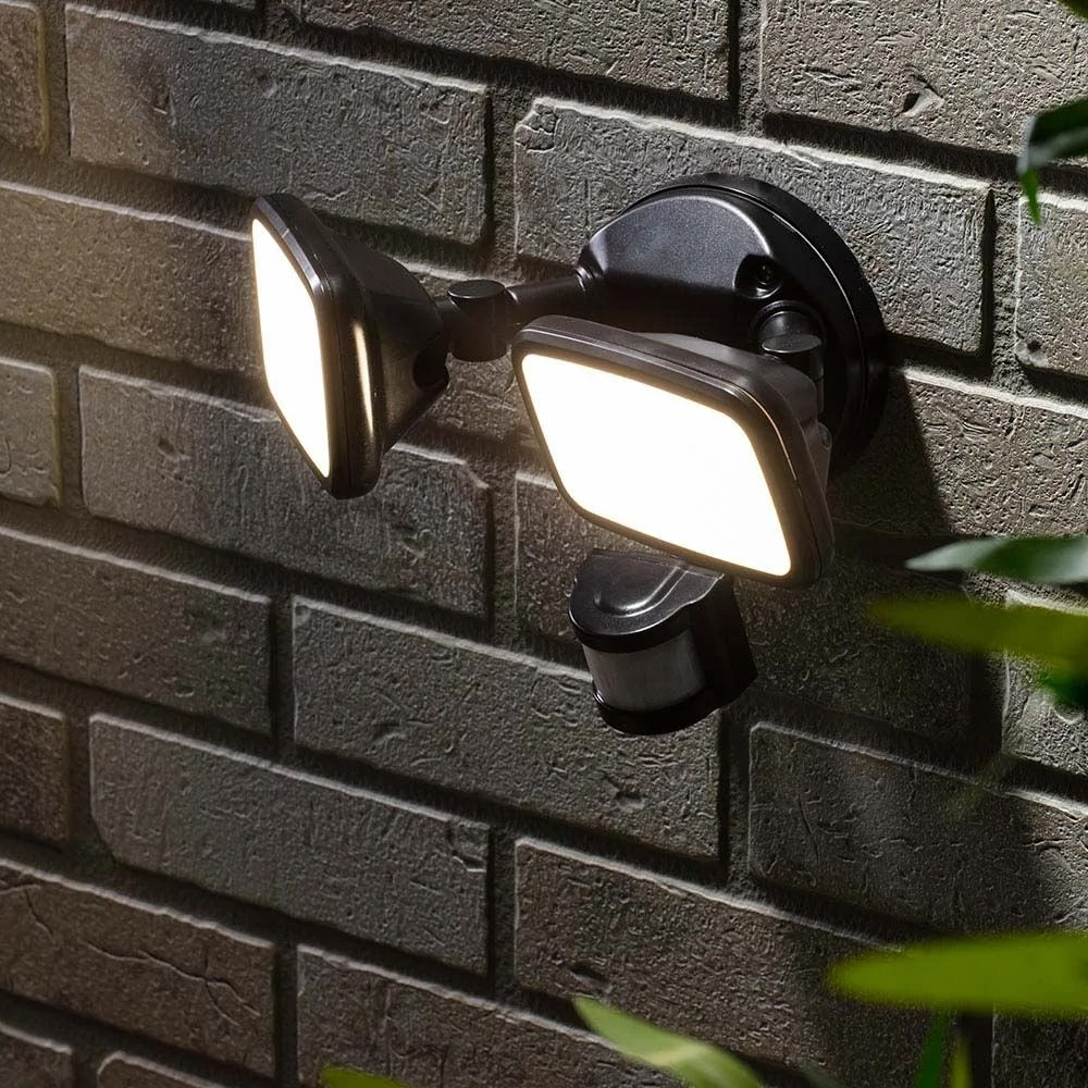 LYNN | LED Outdoor Twin Wall Spot Flood Light | 20W 1250lm | IP65 | Black | PIR Motion Sensor